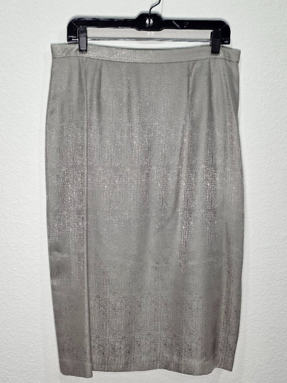Title: Vintage Adrianna Papell 100% Silk Shimmer Midi Pencil Skirt Sage Gray 16